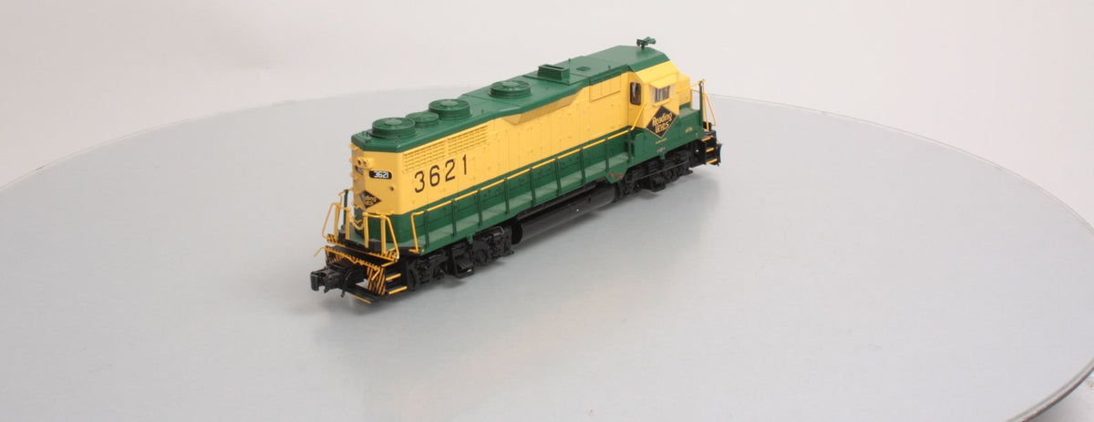Atlas 1161-1 O Reading GP-35 Unpowered Low Nose Diesel Locomotive #3621 - 3-Rail LN/Box