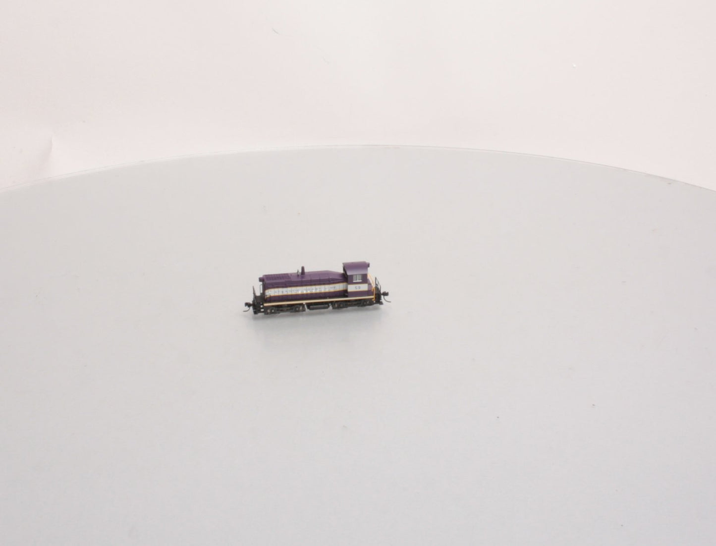 Life Like 7100 N Scale Atlantic Coast Line SW8 Powered Diesel Locomotive #59 LN/Box