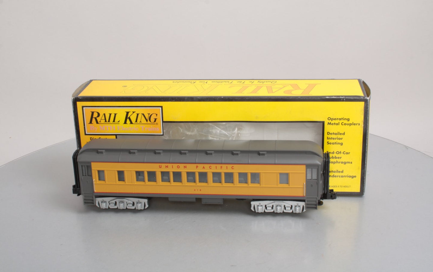 MTH 30-6252-3 O Gauge Railking Union Pacific Madison Coach #418 EX/Box