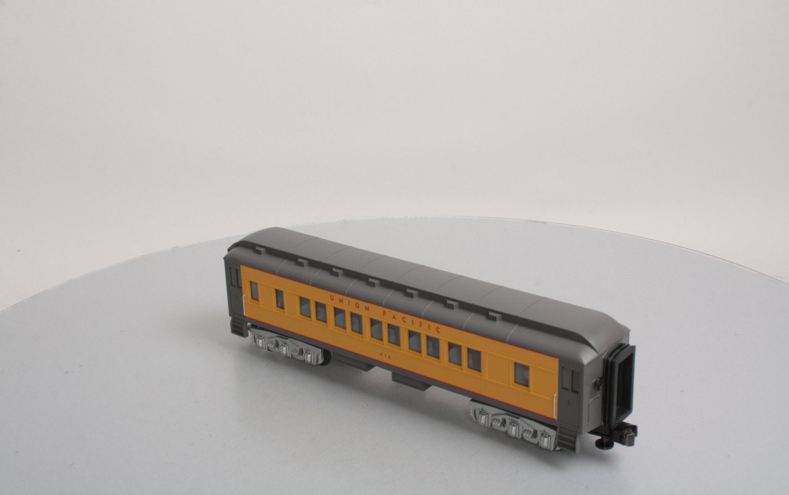 MTH 30-6252-3 O Gauge Railking Union Pacific Madison Coach #418 EX/Box