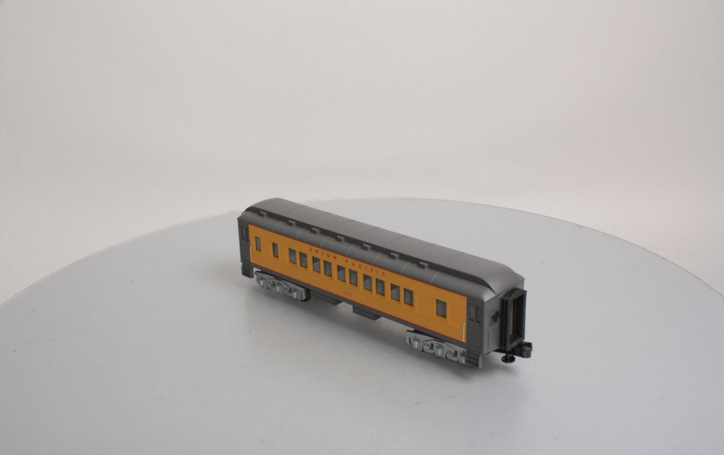 MTH 30-6252-2 O Gauge Railking Union Pacific Madison Coach #405 EX/Box