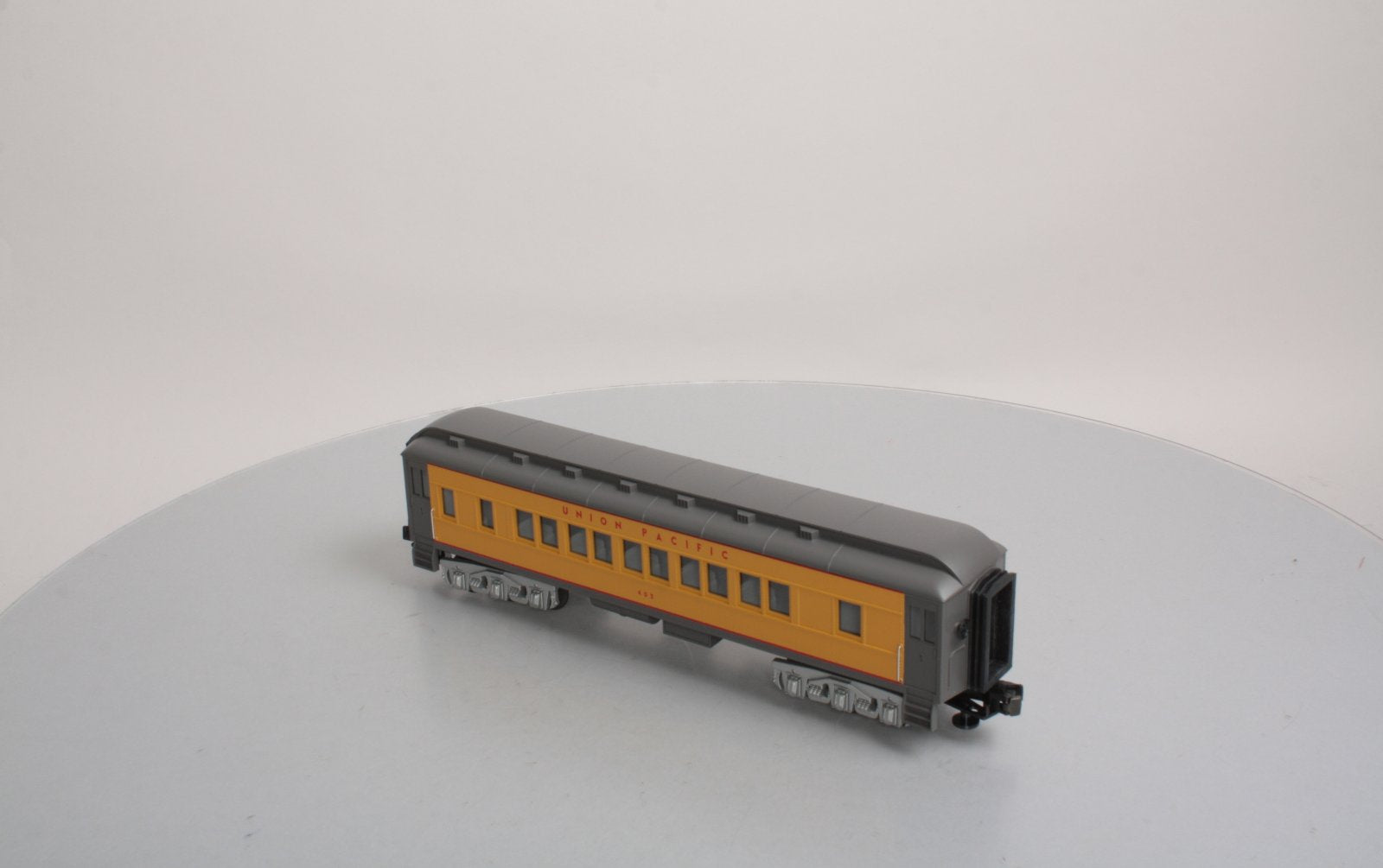 MTH 30-6252-2 O Gauge Railking Union Pacific Madison Coach #405 EX/Box