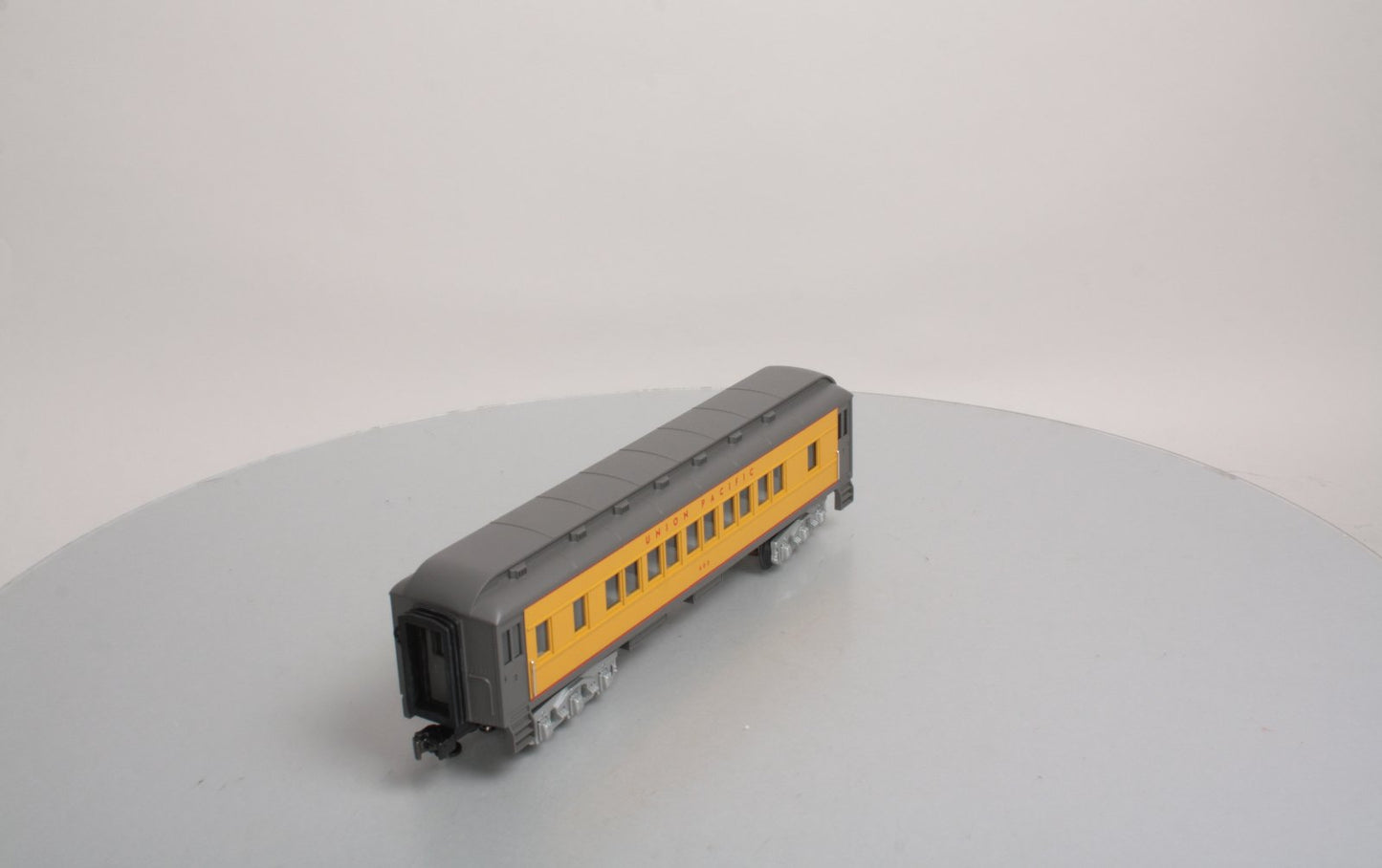 MTH 30-6252-2 O Gauge Railking Union Pacific Madison Coach #405 EX/Box