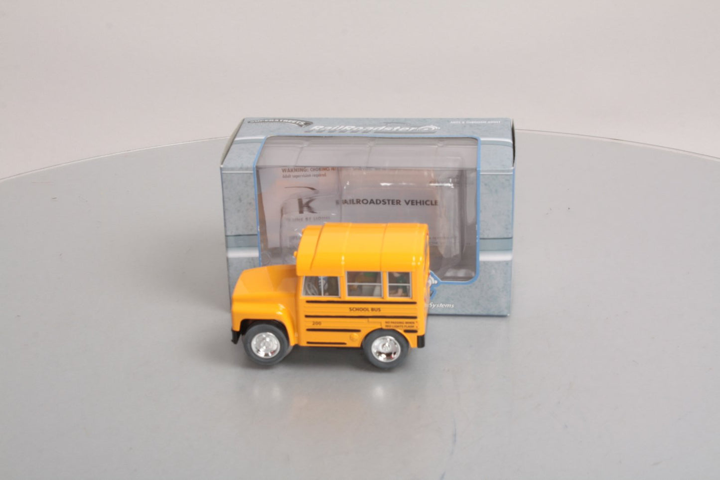 Lionel 6-21292 O RailRoadster School Bus