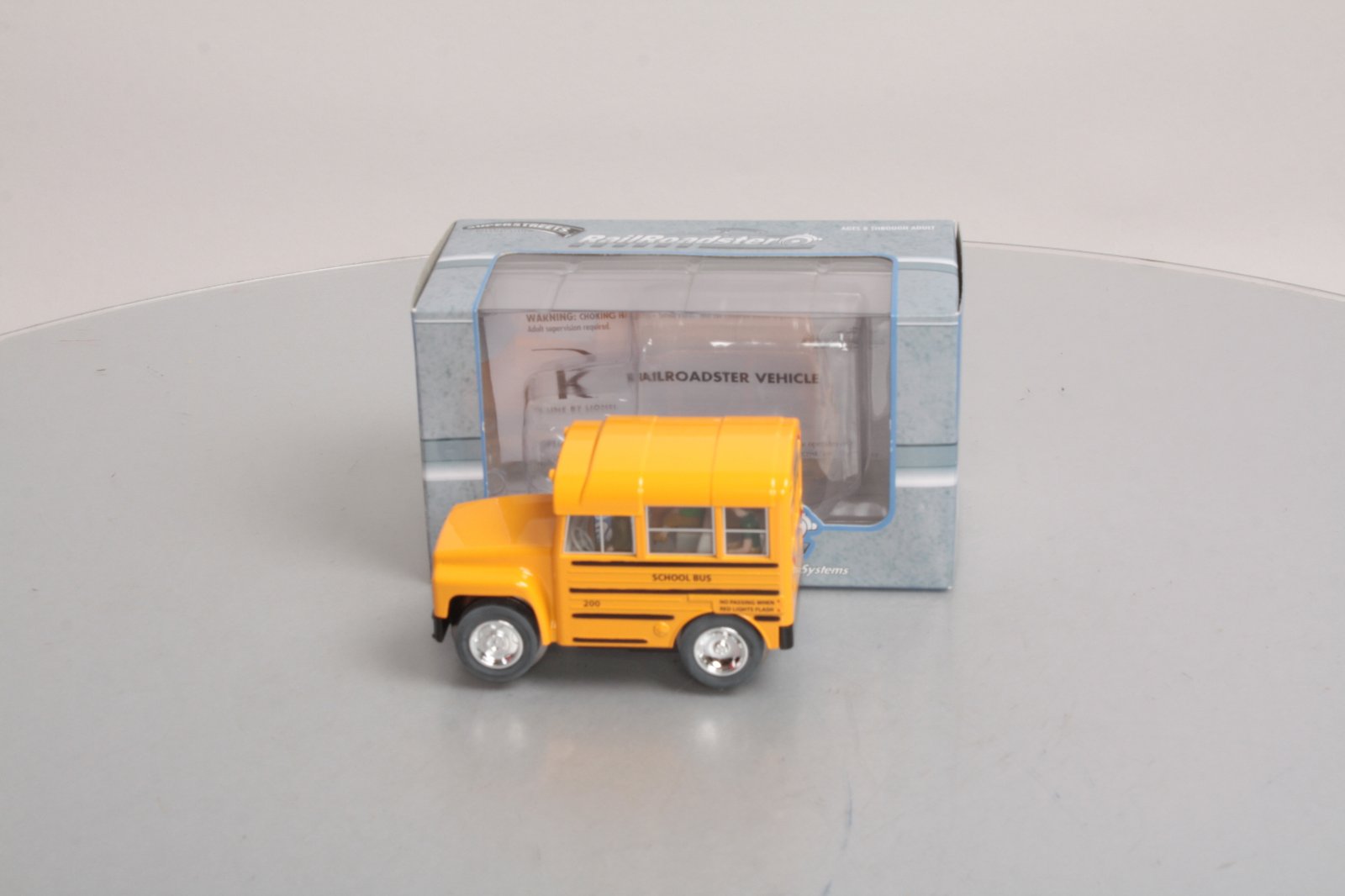 Lionel 6-21292 O RailRoadster School Bus