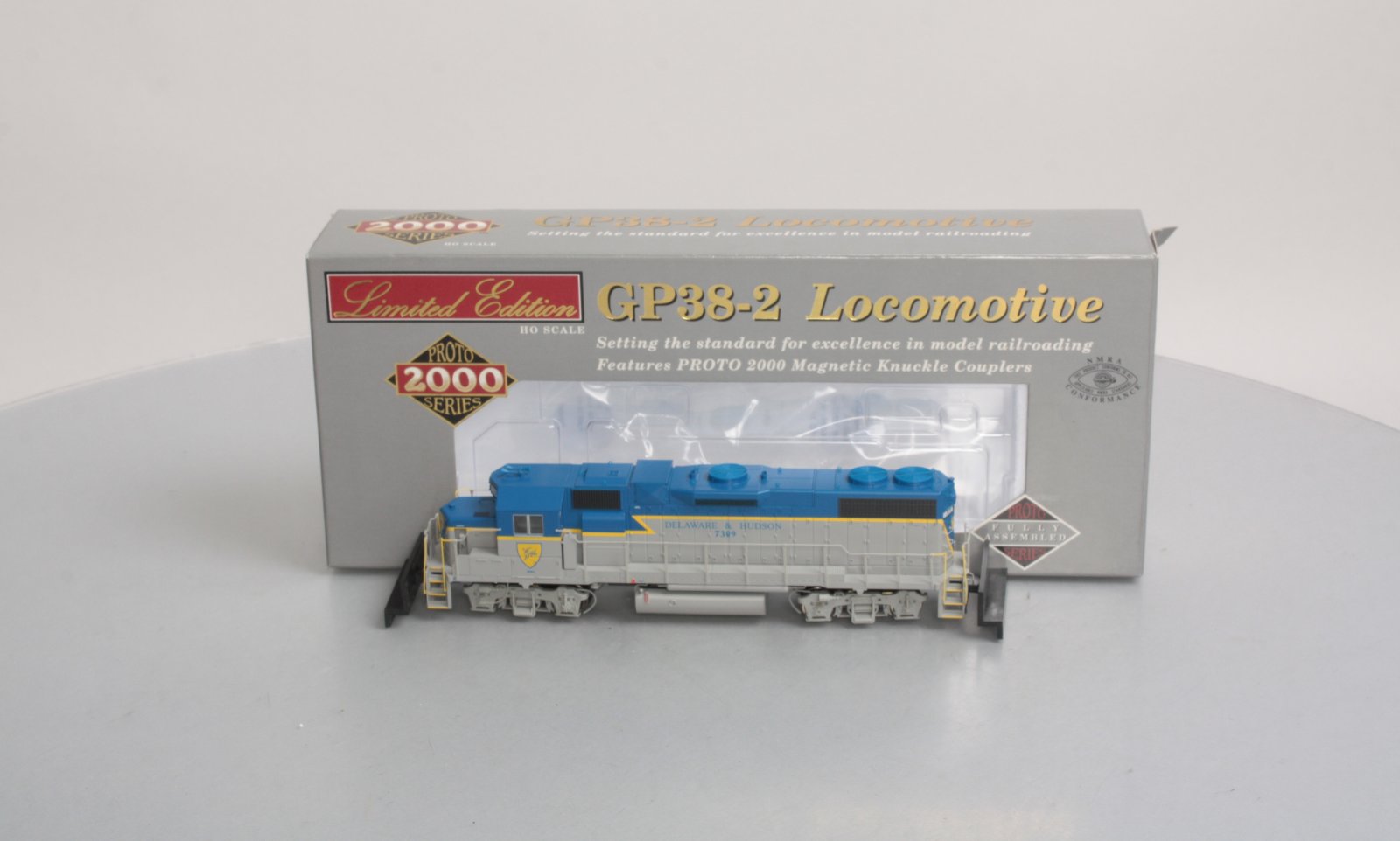 Proto 2000 30788 HO Scale Delaware & Hudson GP38-2 Diesel Locomotive #7309 LN/Box