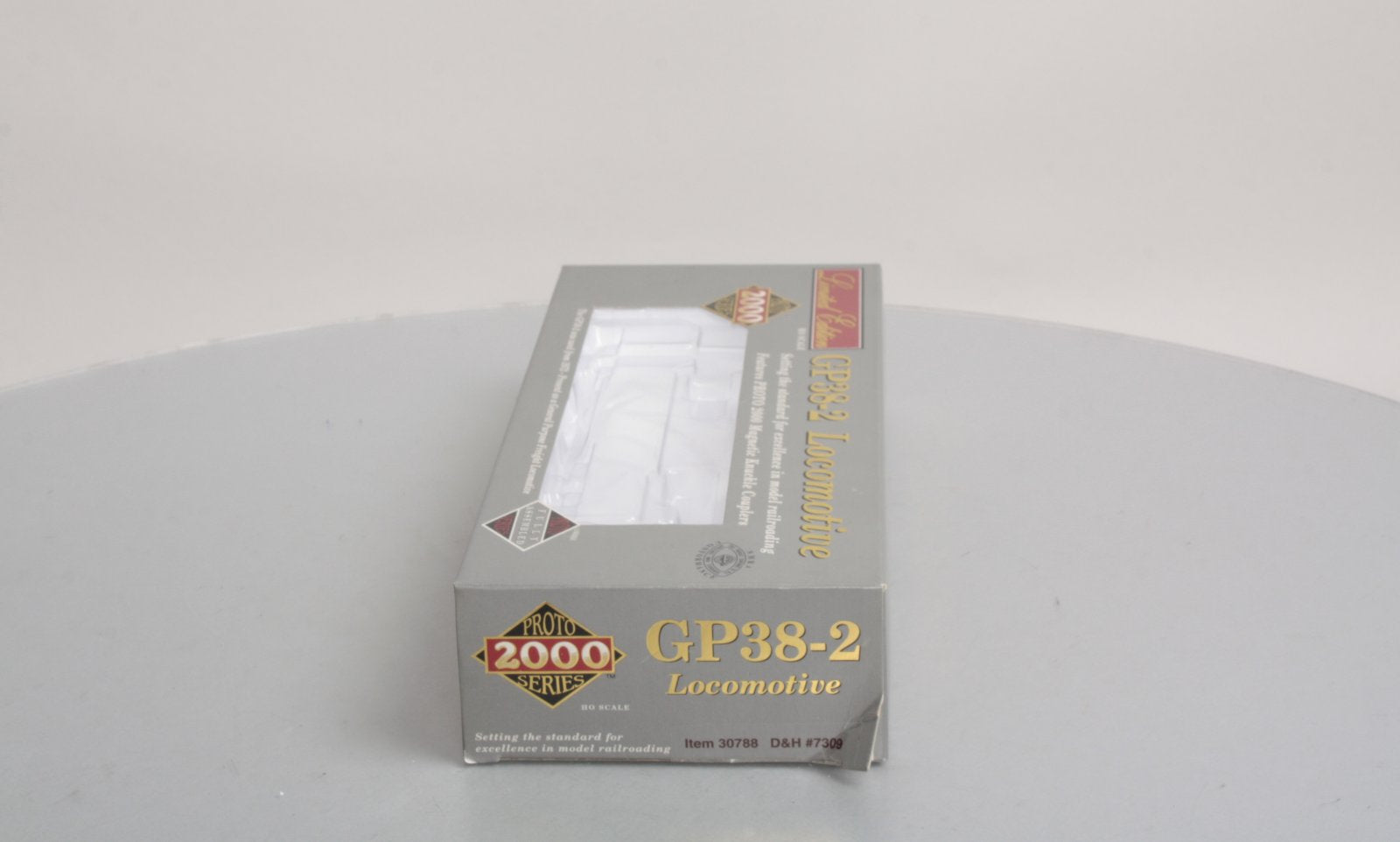 Proto 2000 30788 HO Scale Delaware & Hudson GP38-2 Diesel Locomotive #7309 LN/Box