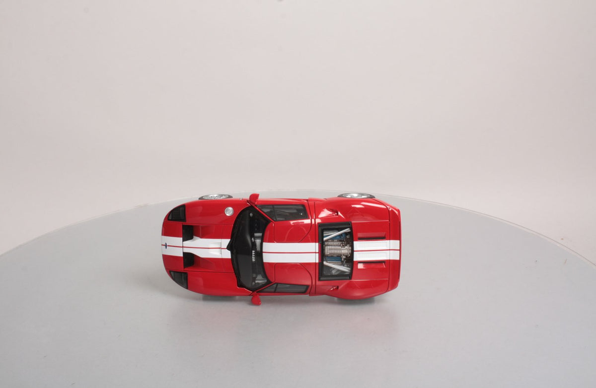 AutoArt 72906 1:18 1967 Ford GT in Red/White Stripes LN