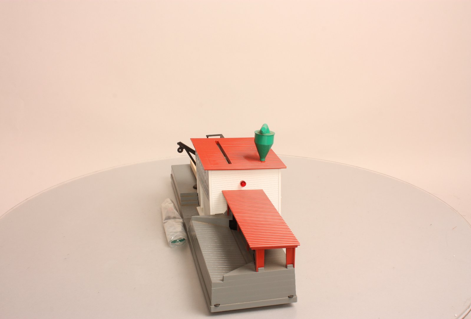 Lionel 6-37919 O Scale Operating Sawmill Accessory EX/Box