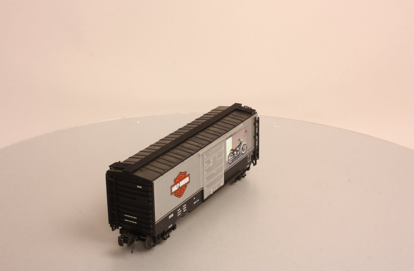 MTH 20-90228A O Gauge Harley Davidson (2005 Softail Deluxe 40' Box Car) LN/Box