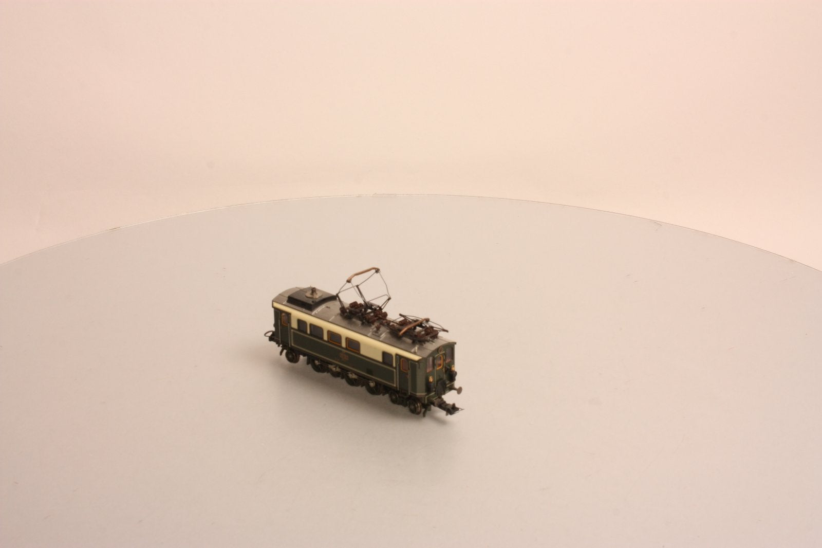 Trix 22557 HO Scale HO Scale Electric Locomotive #20102 LN/Box
