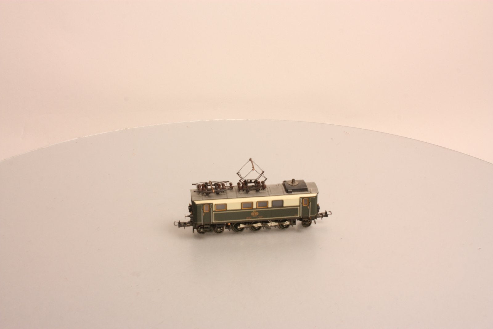 Trix 22557 HO Scale HO Scale Electric Locomotive #20102 LN/Box