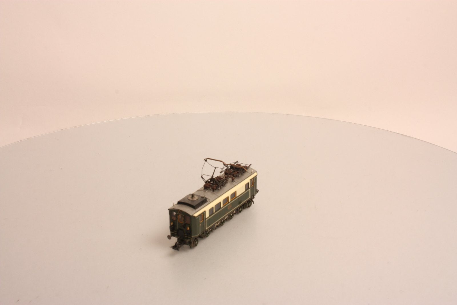Trix 22557 HO Scale HO Scale Electric Locomotive #20102 LN/Box