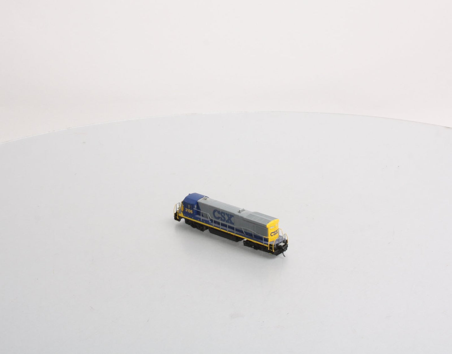 Atlas 49716 N Scale CSX B23-7 Powered Diesel Locomotive #3106