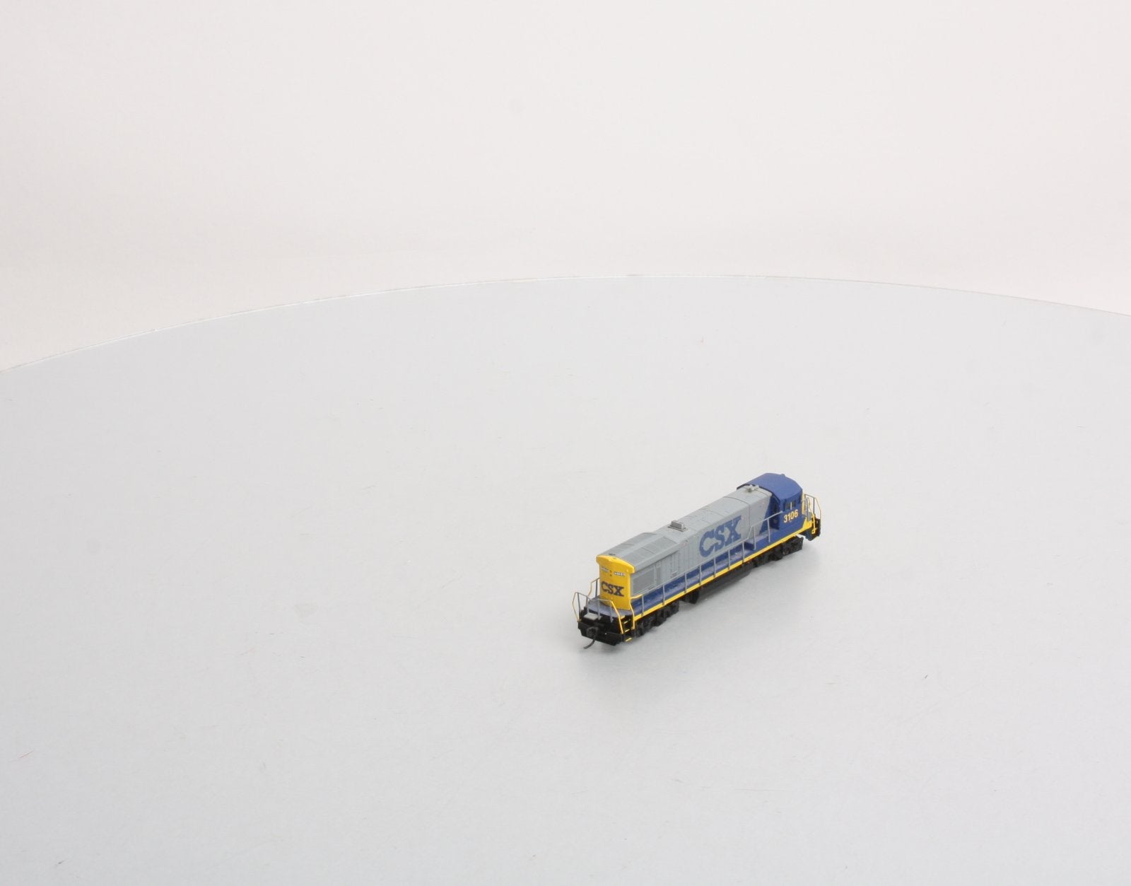Atlas 49716 N Scale CSX B23-7 Powered Diesel Locomotive #3106