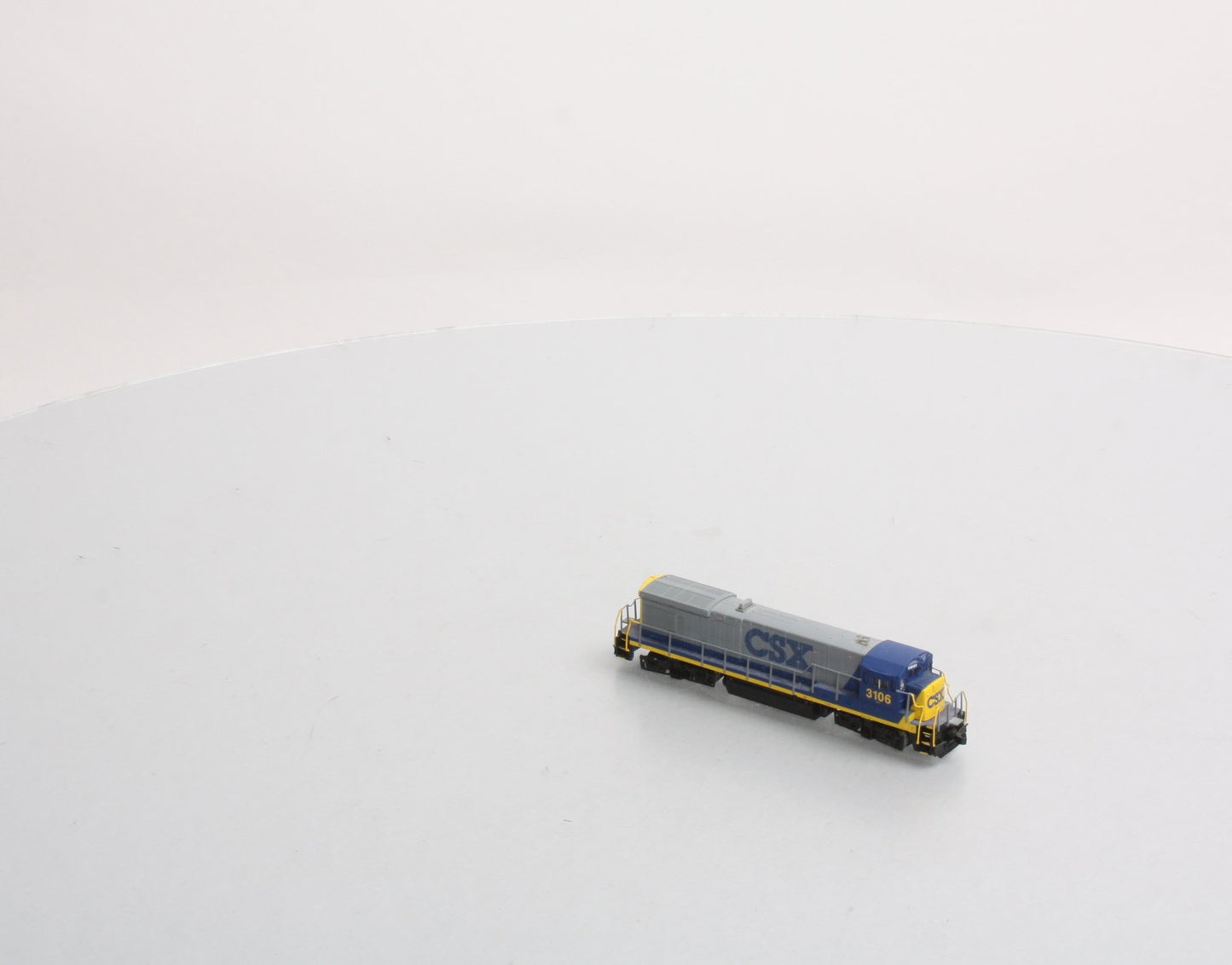 Atlas 49716 N Scale CSX B23-7 Powered Diesel Locomotive #3106