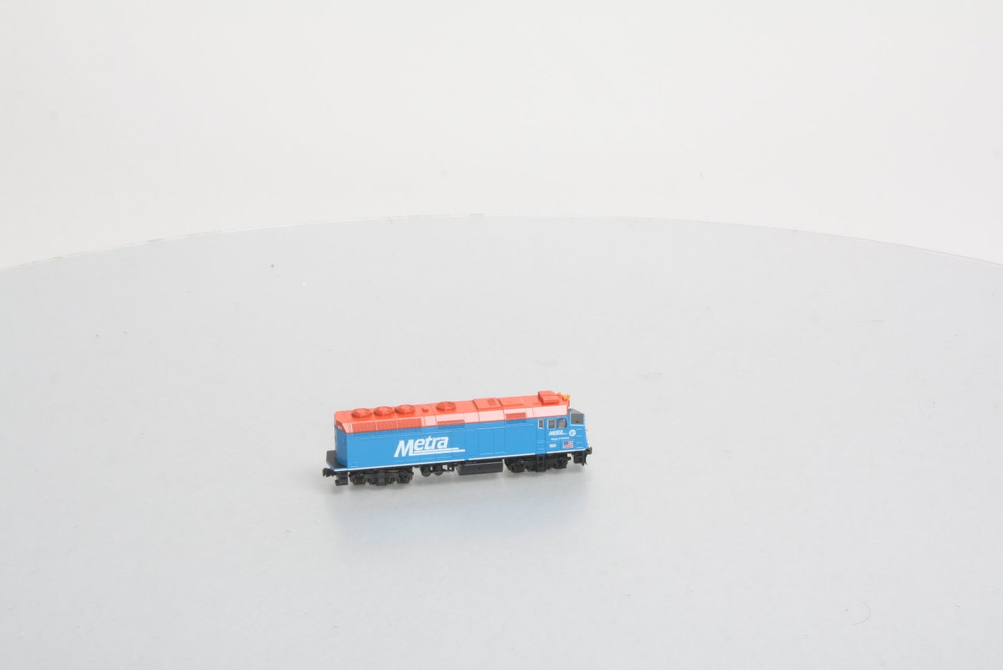 Kato 176-9102 N Chicago Metra F40PH Diesel Locomotive #160 LN/Box