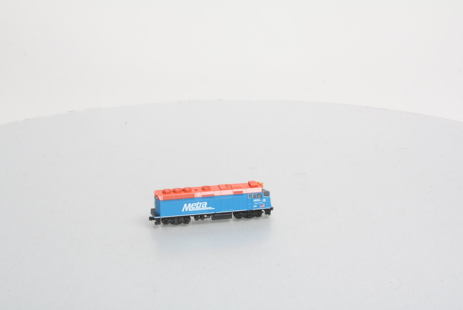 Kato 176-9102 N Chicago Metra F40PH Diesel Locomotive #160 LN/Box
