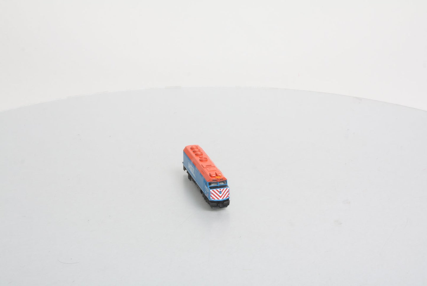 Kato 176-9102 N Chicago Metra F40PH Diesel Locomotive #160 LN/Box
