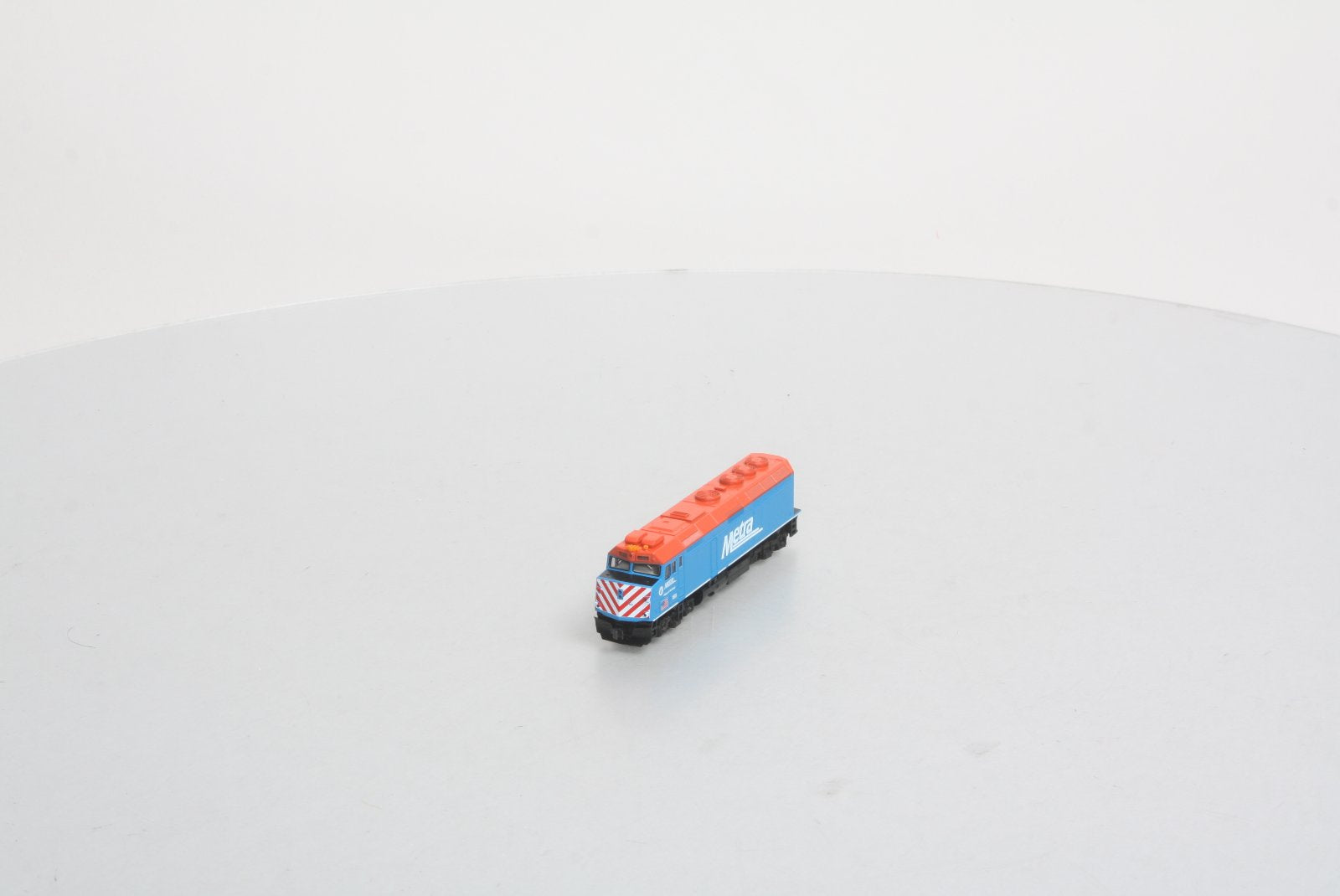 Kato 176-9102 N Chicago Metra F40PH Diesel Locomotive #160 LN/Box