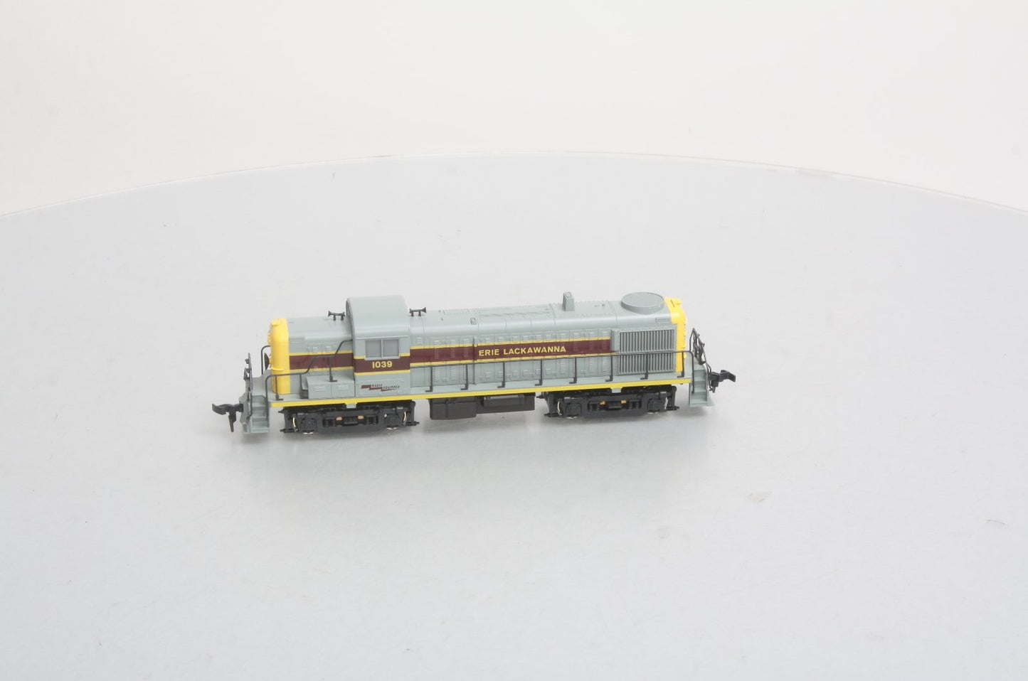 Atlas 7077 HO Erie Lackawanna RS-3 Diesel Locomotive Road #1039 LN/Box