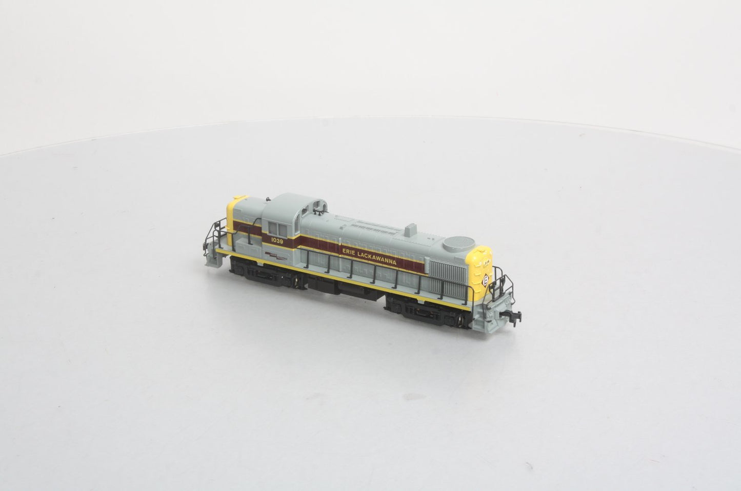 Atlas 7077 HO Erie Lackawanna RS-3 Diesel Locomotive Road #1039 LN/Box