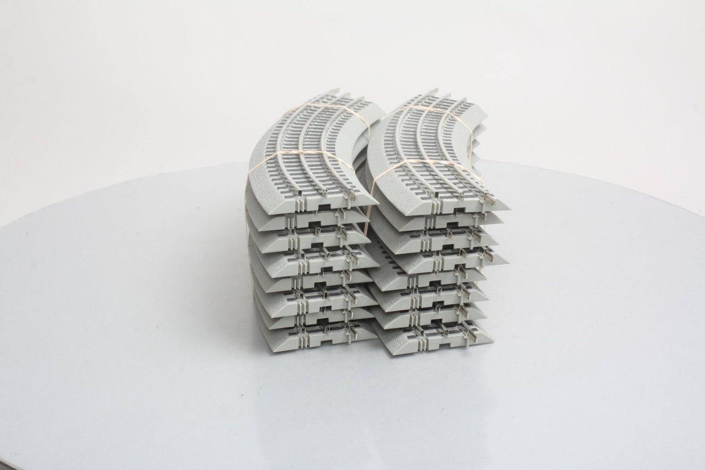 Lionel 6-37103 0-31 Curved FasTrack Sections (16) EX