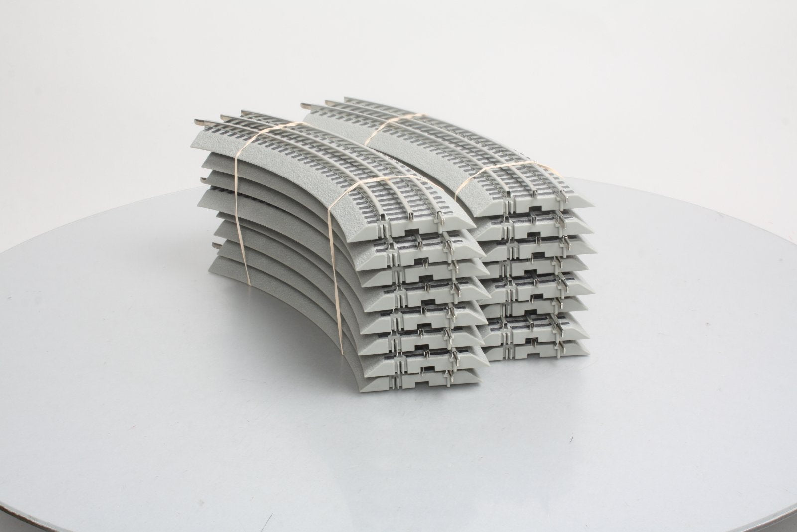 Lionel 6-37103 0-31 Curved FasTrack Sections (16) EX