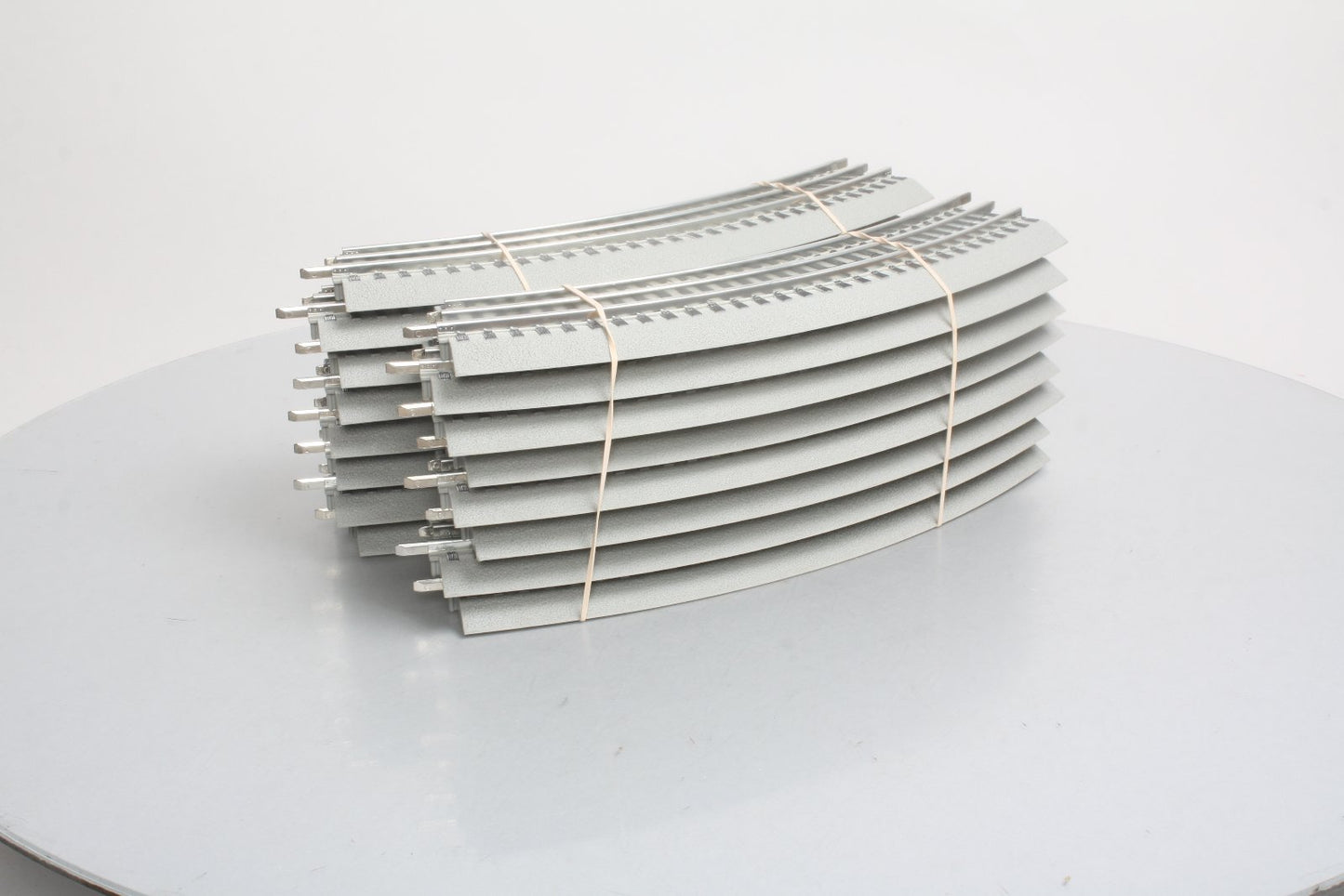 Lionel 6-37103 0-31 Curved FasTrack Sections (16) EX