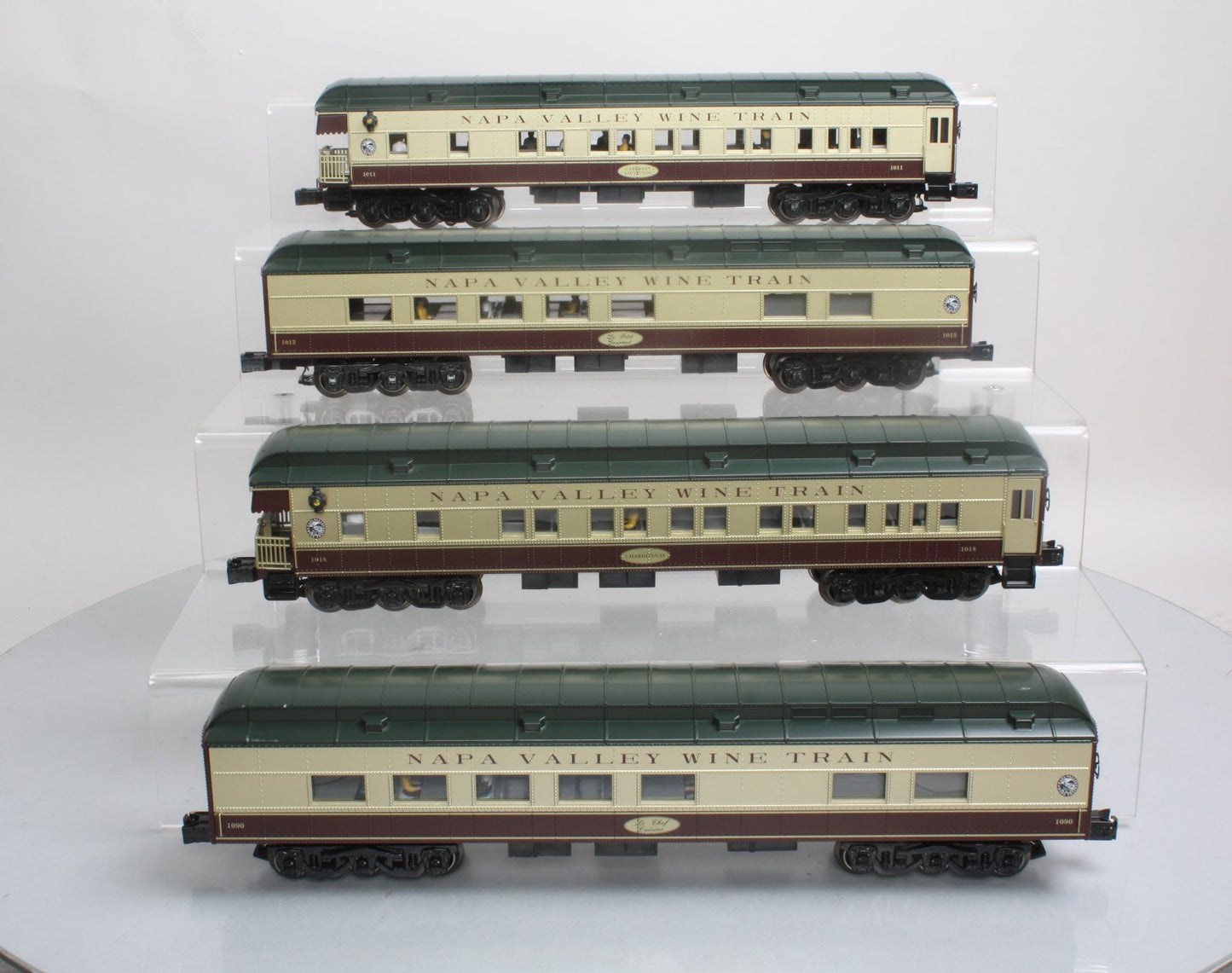 Lionel 6-22613 O Napa Valley 15'' Heavyweight Passenger Car 4-Pack