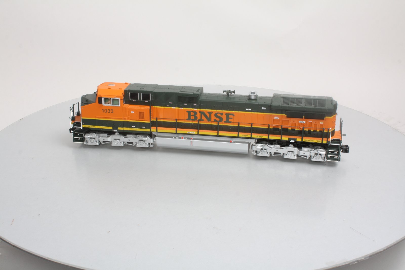 MTH 20-20120-3 BNSF Dash-9 Non-Powered Diesel Engine #1033 LN/Box
