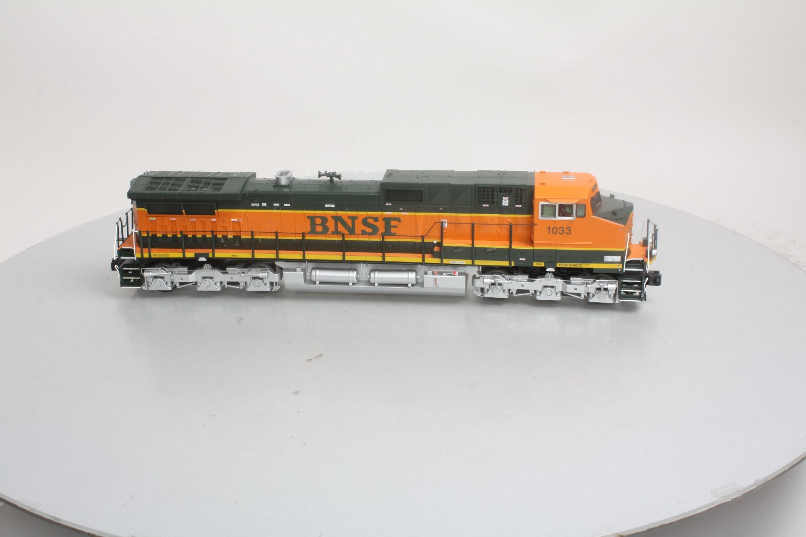 MTH 20-20120-3 BNSF Dash-9 Non-Powered Diesel Engine #1033 LN/Box