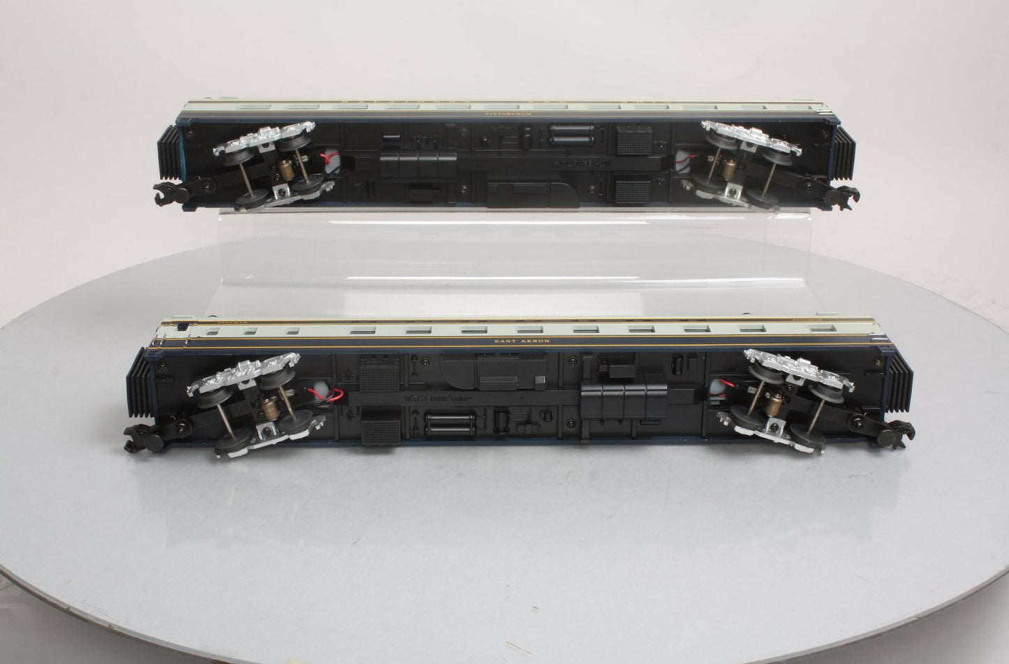 MTH 20-6665 O B&O 70' Streamlined Sleeper/Diner Passenger Car Set (Set of 2) LN/Box