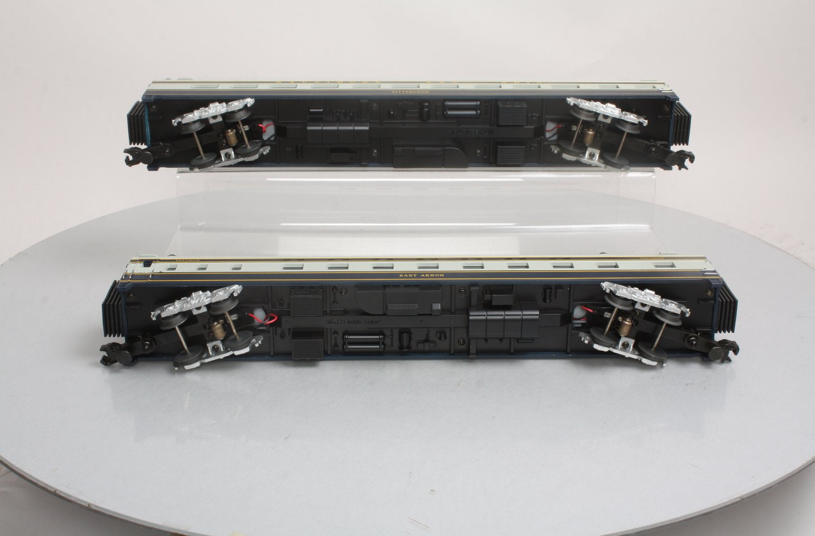 MTH 20-6665 O B&O 70' Streamlined Sleeper/Diner Passenger Car Set (Set of 2) LN/Box