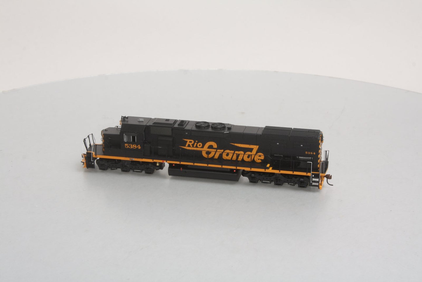 Athearn 95143 HO D&RGW SD40T-2 88" Nose Diesel Locomotive #5384