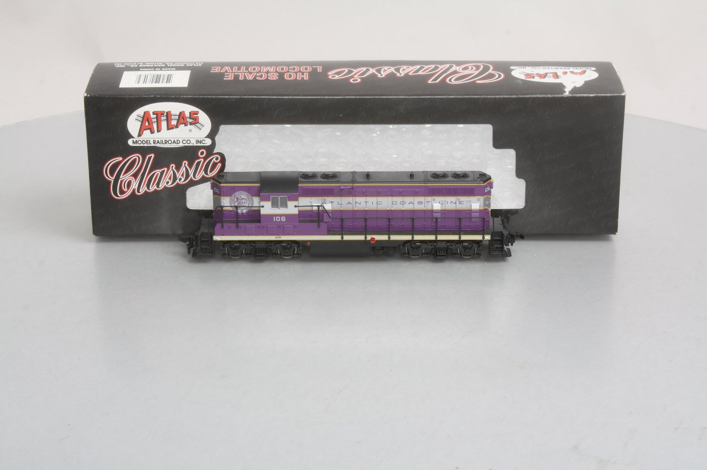 Atlas 8403 HO Scale Atlantic Coast Line EMD GP-7 Powered Diesel Locomotive #106 LN/Box