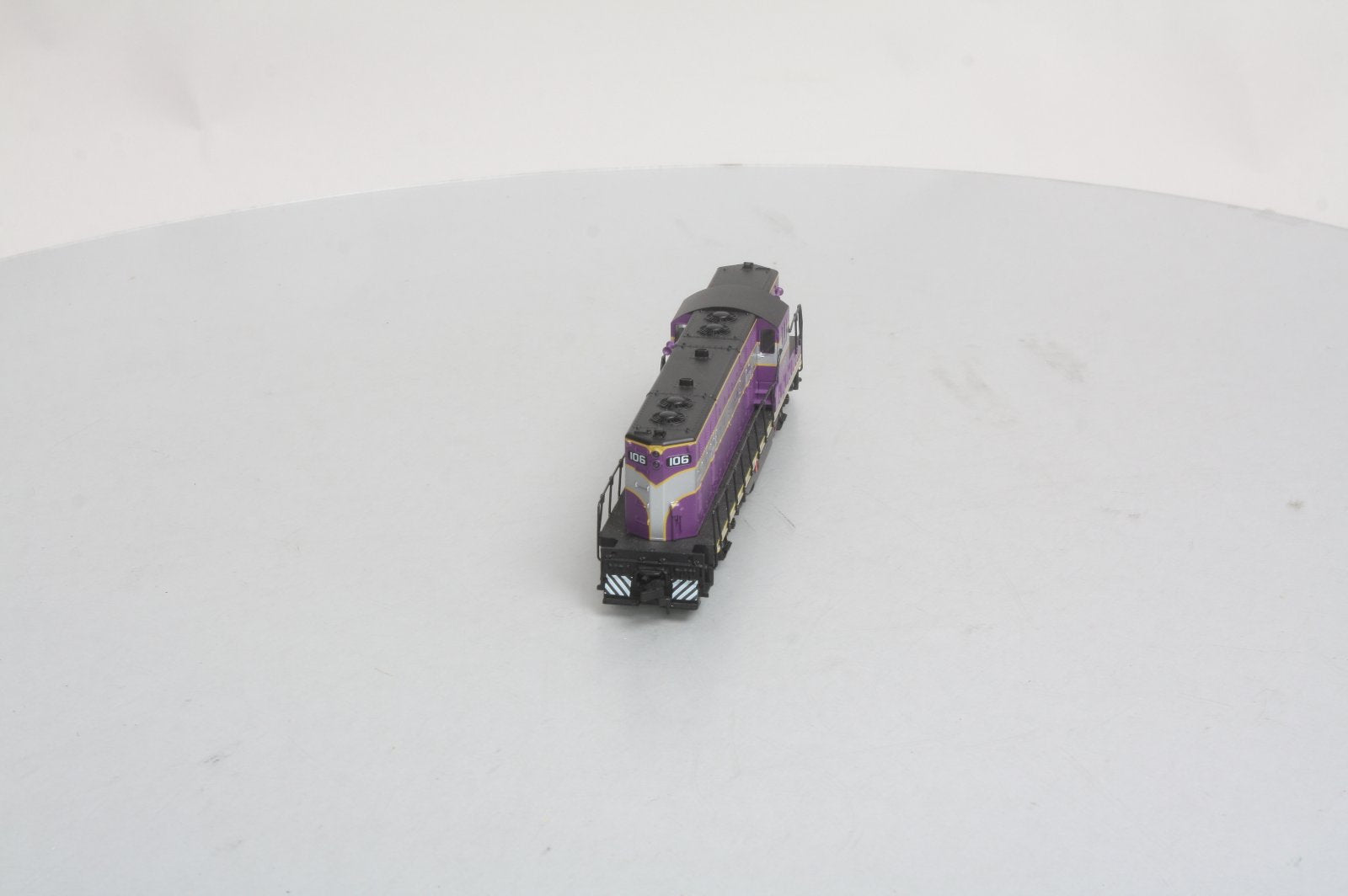 Atlas 8403 HO Scale Atlantic Coast Line EMD GP-7 Powered Diesel Locomotive #106 LN/Box