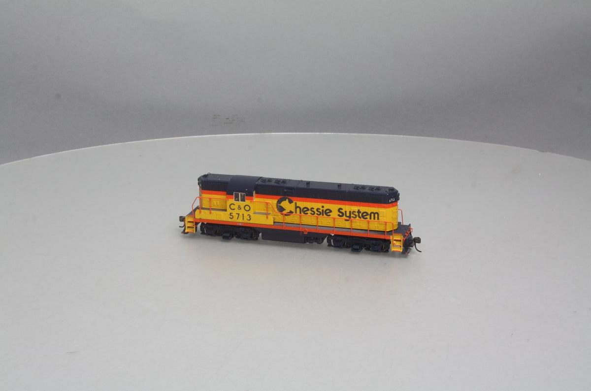 Atlas 8427 HO Chessie Systems GP-7 Diesel Locomotive #5713 LN/Box
