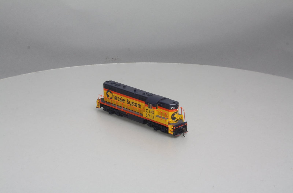 Atlas 8427 HO Chessie Systems GP-7 Diesel Locomotive #5713 LN/Box