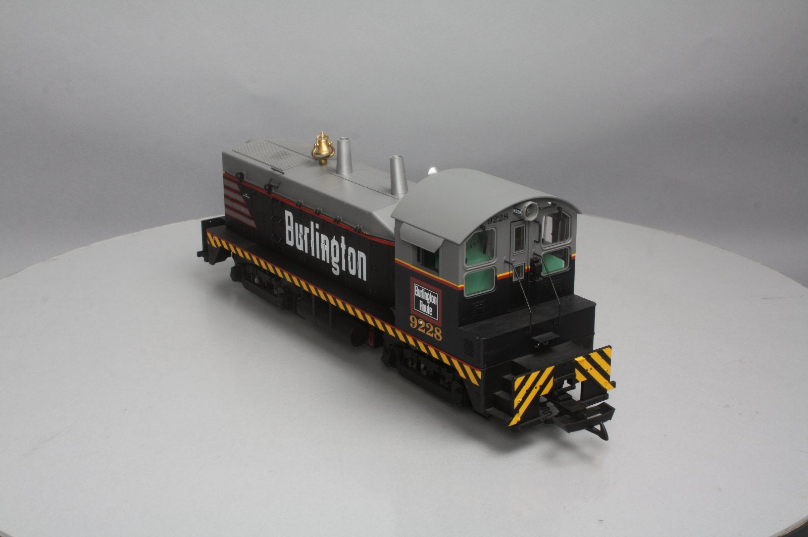 USA Trains 22012 G Burlington Route EMD NW-2 Calf Powered Diesel Locomotive LN/Box