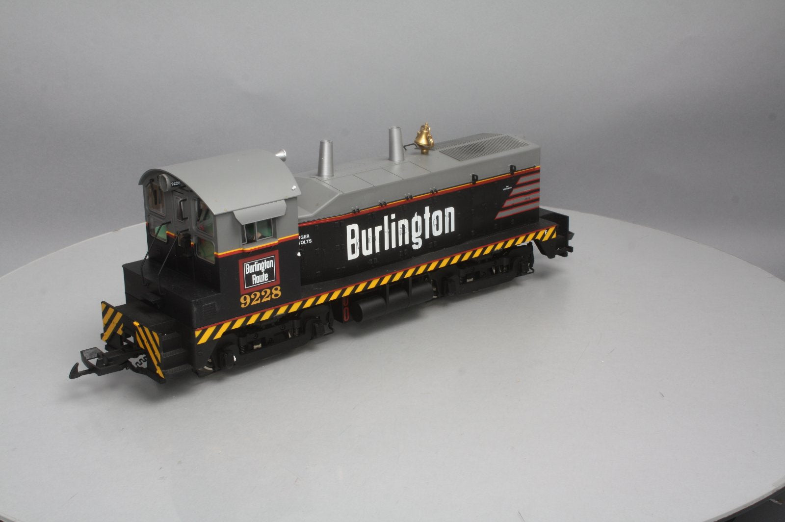 USA Trains 22012 G Burlington Route EMD NW-2 Calf Powered Diesel Locomotive LN/Box