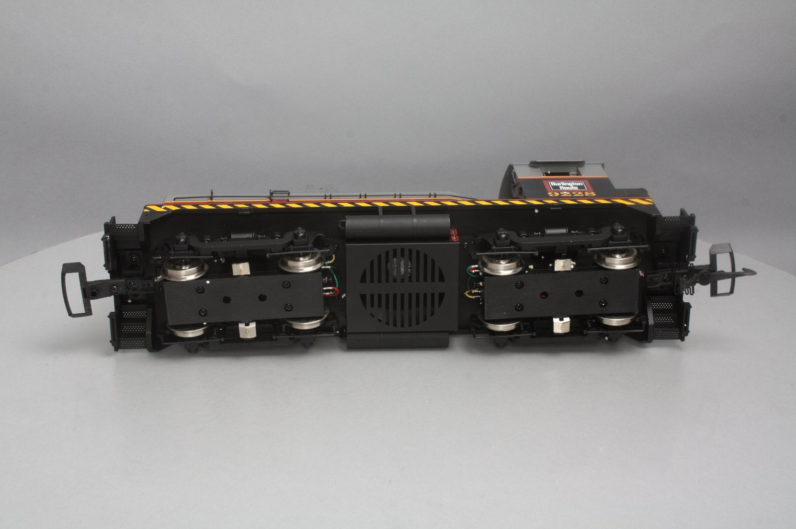 USA Trains 22012 G Burlington Route EMD NW-2 Calf Powered Diesel Locomotive LN/Box