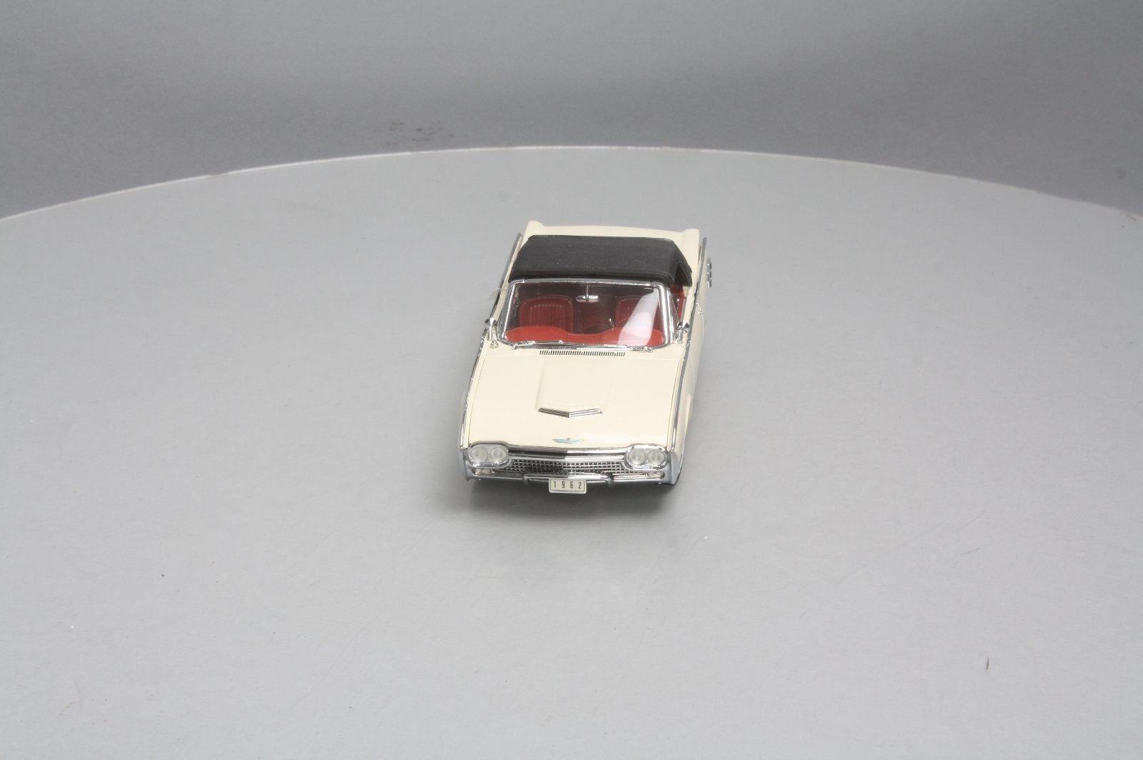 Danbury Mint 1962 1:24 1962 Ford Thunderbird LN/Box