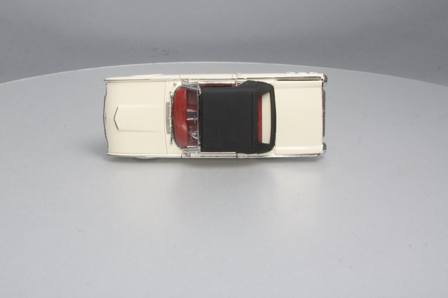 Danbury Mint 1962 1:24 1962 Ford Thunderbird LN/Box