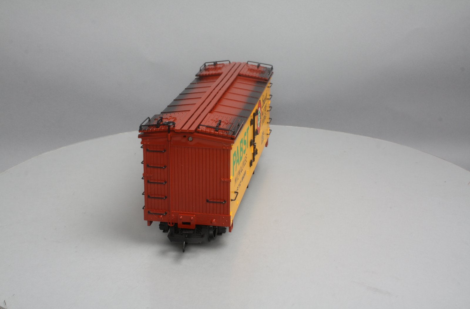 LGB 4074 G Scale Pabst Milwaukee Reefer #91021