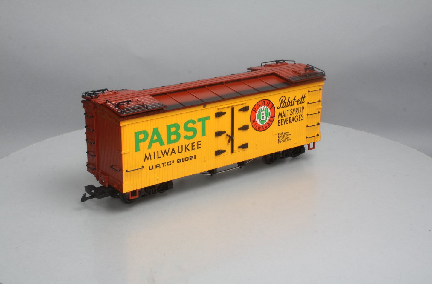 LGB 4074 G Scale Pabst Milwaukee Reefer #91021