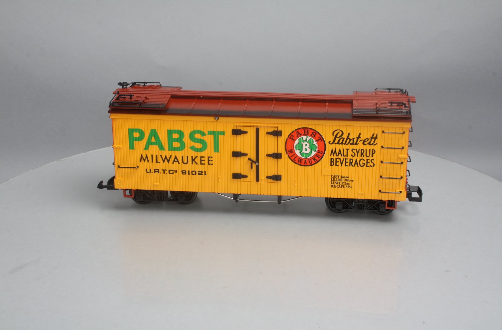 LGB 4074 G Scale Pabst Milwaukee Reefer #91021
