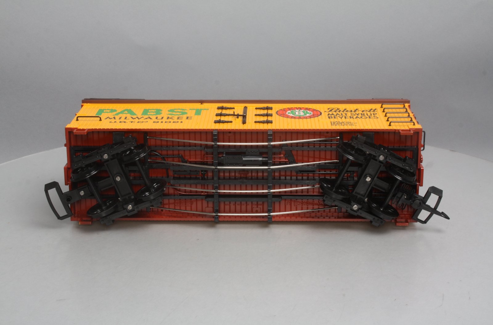 LGB 4074 G Scale Pabst Milwaukee Reefer #91021