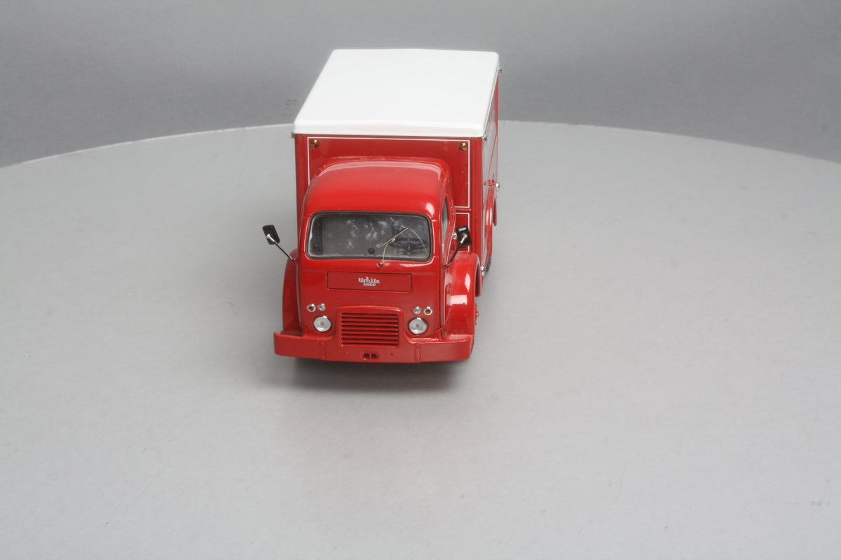 Danbury Mint 1955 1:24 Scale Diecast 1955 Budweiser Delivery Truck LN