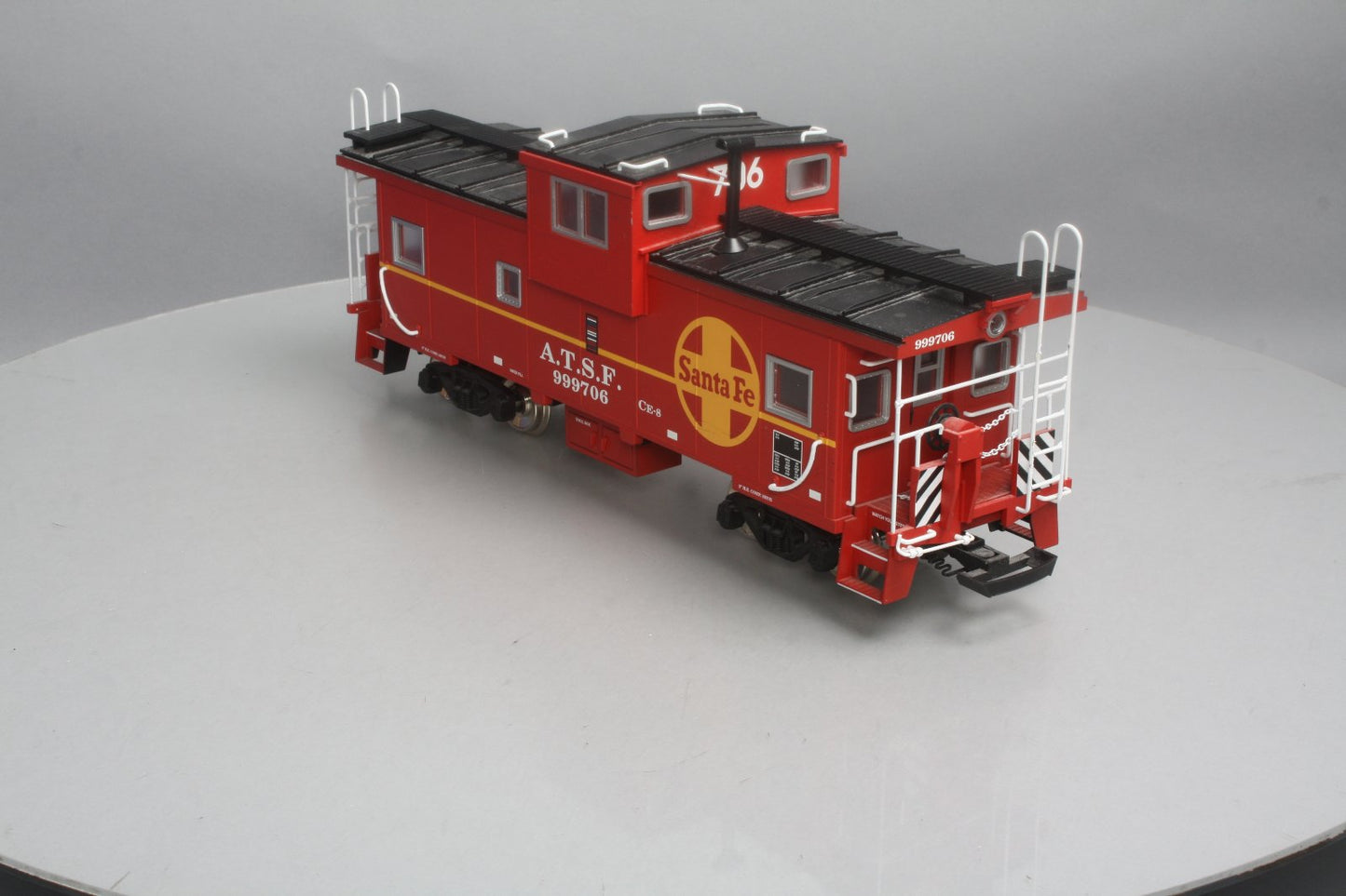 USA Trains R12101 G Santa Fe Extended Vision Caboose #999706 - Metal Wheels